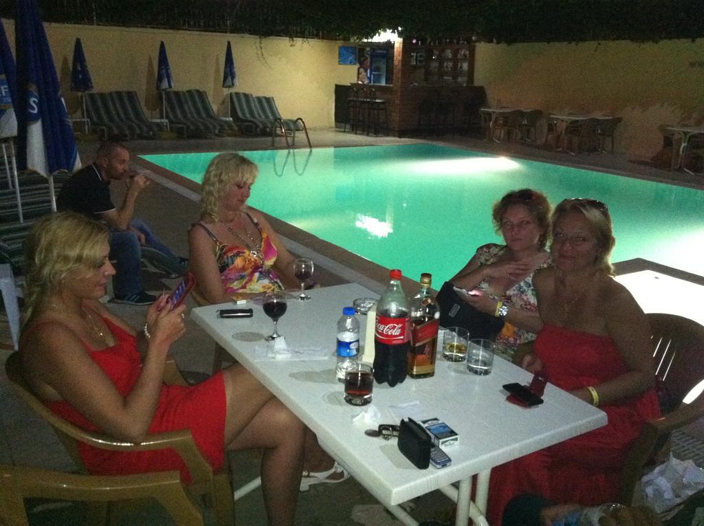 Caner Hotel Kemer Bagian luar foto