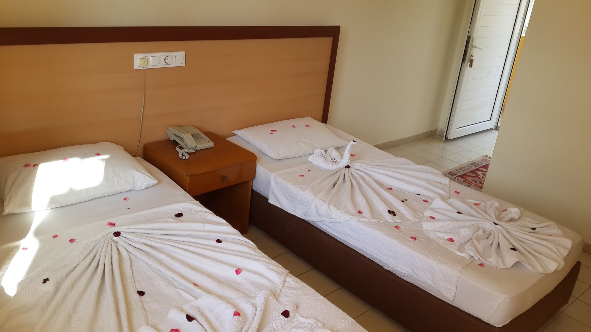 Caner Hotel Kemer Bagian luar foto